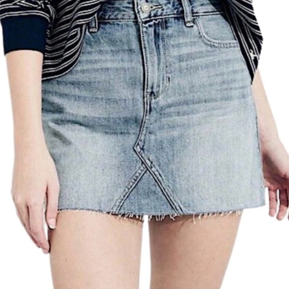 Y2K Hollister Micro Mini Denim Skirt Raw Hem High Rise Medium Wash Women 00 - Picture 1 of 14